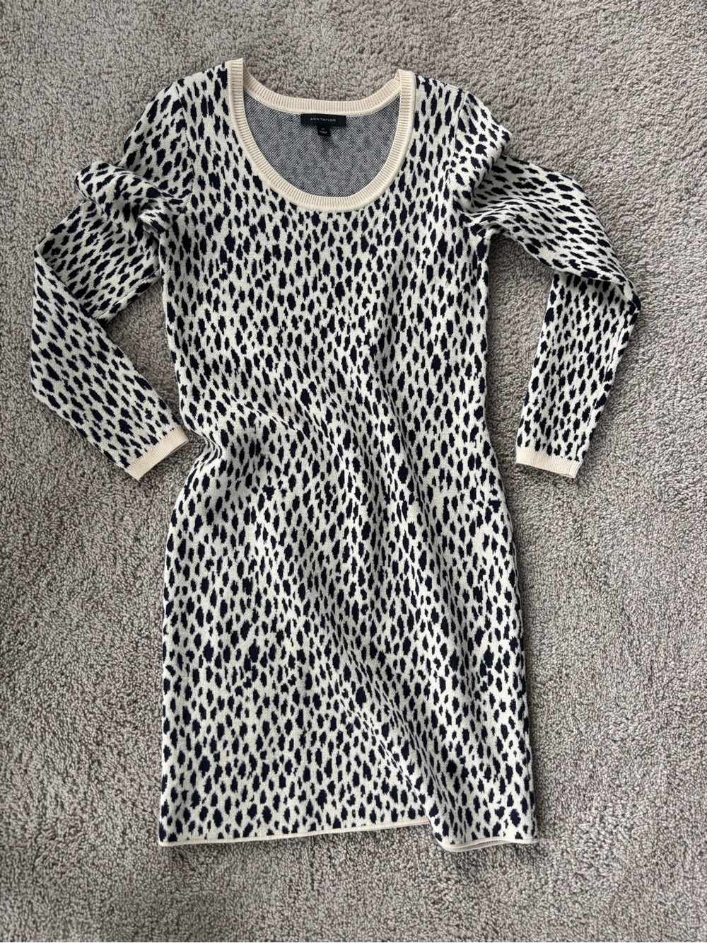 Anne Taylor Cream &  Navy Animal Print Knit Sweater Dress